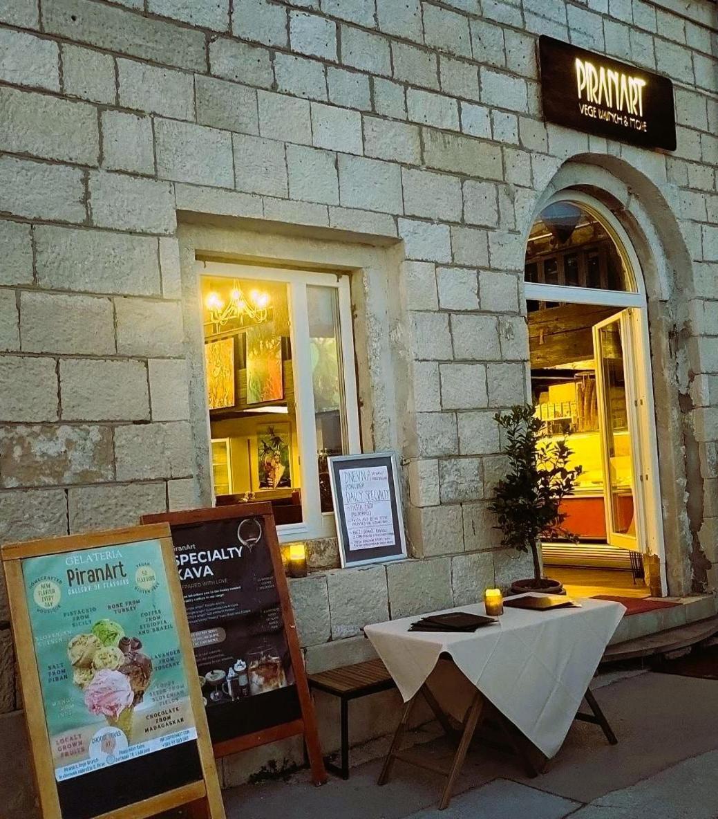Piranart Boutique Hotel & More Exterior photo